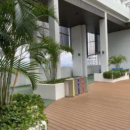 Almas Suite Nusajaya  Exterior foto